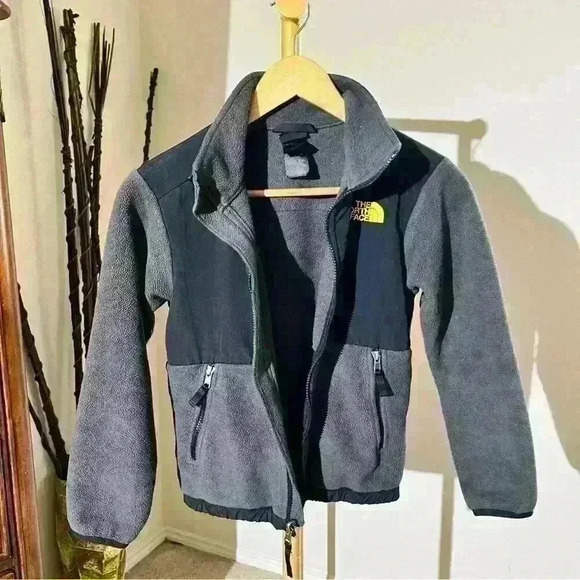 The North Face Full Zip Fleece Jacket - Picture 2 of 6